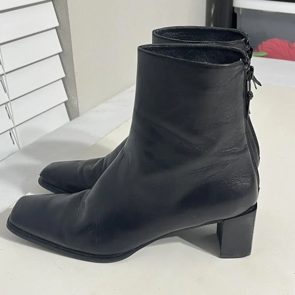 Stuart Weitzman Boots Womens Size 9.5 Black Leather Square Toe Block Heel Ankle
